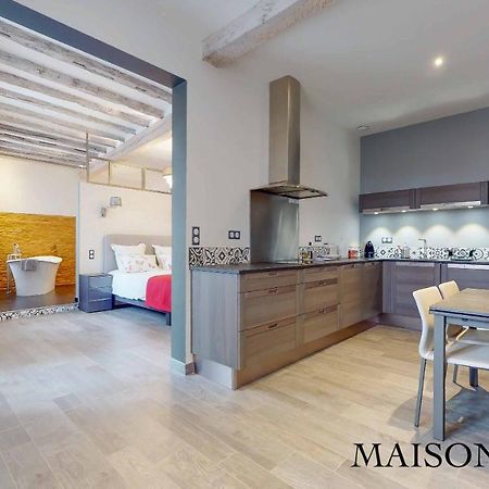 Maison De Save LʼIsle-Jourdain Exteriör bild