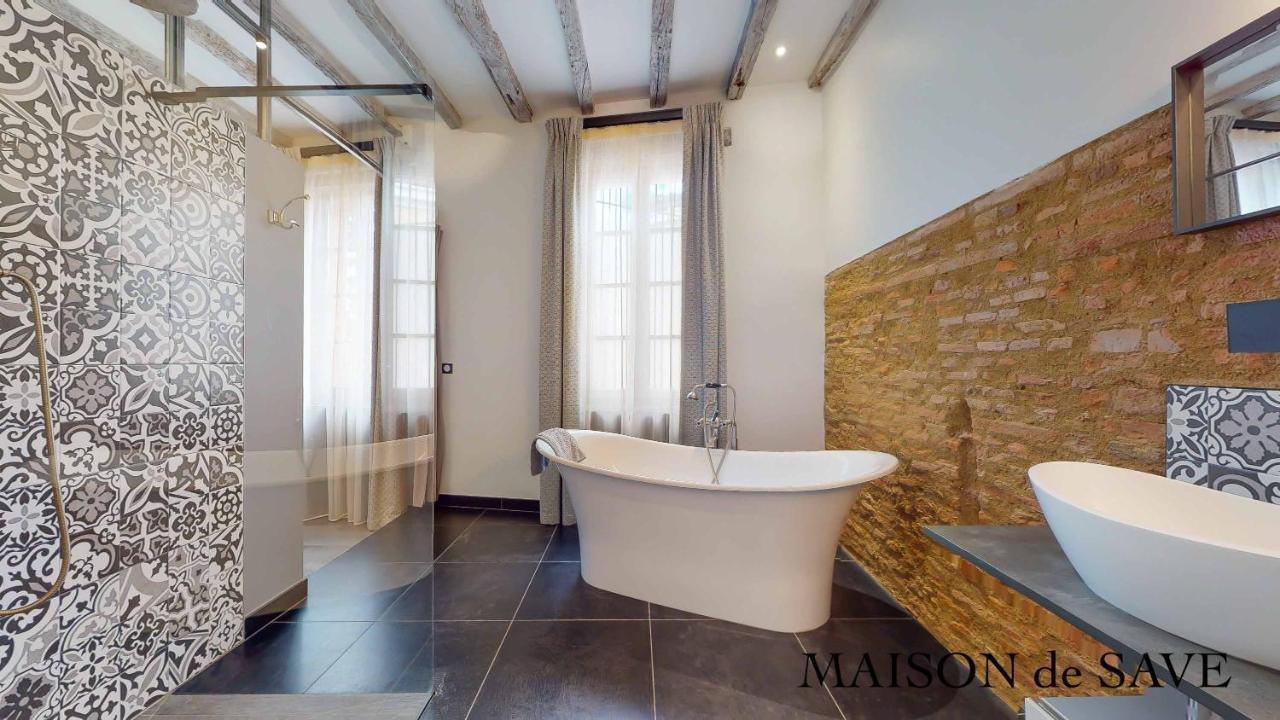 Maison De Save LʼIsle-Jourdain Exteriör bild